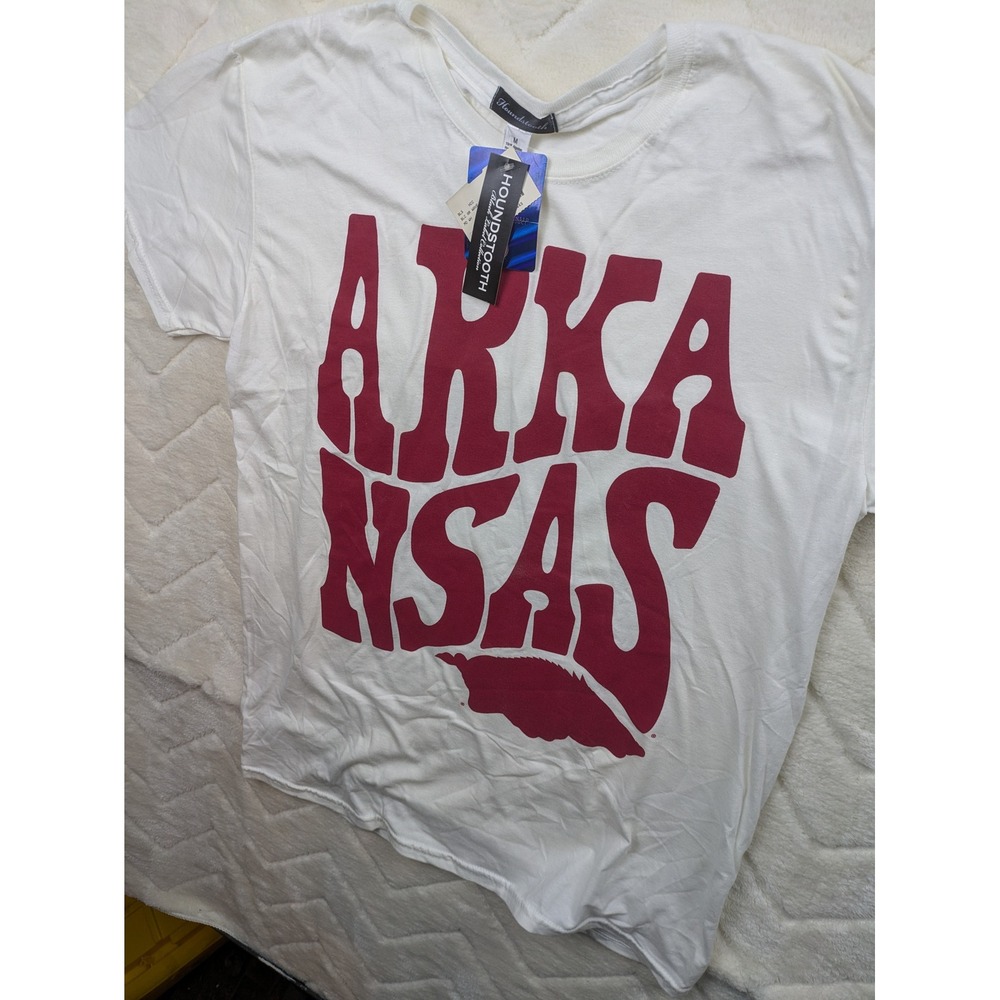 Houndstooth Arkansas Razorbacks White Graphic T-Shirt Mens Medium NWT